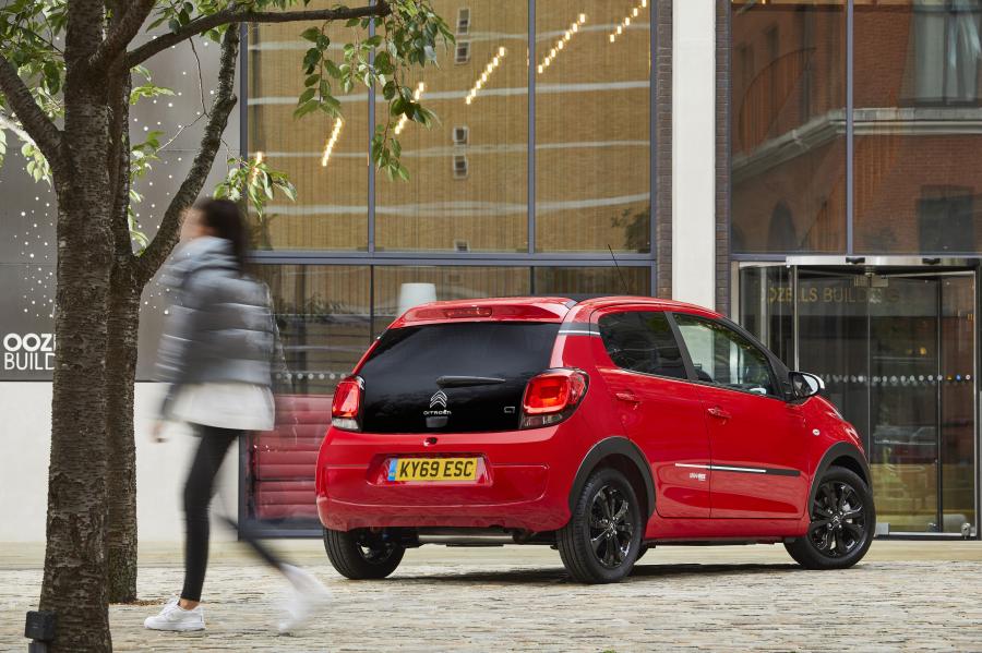  Citroen C1 Urban Ride 2018 года  (UK) (фото 3 из 13)